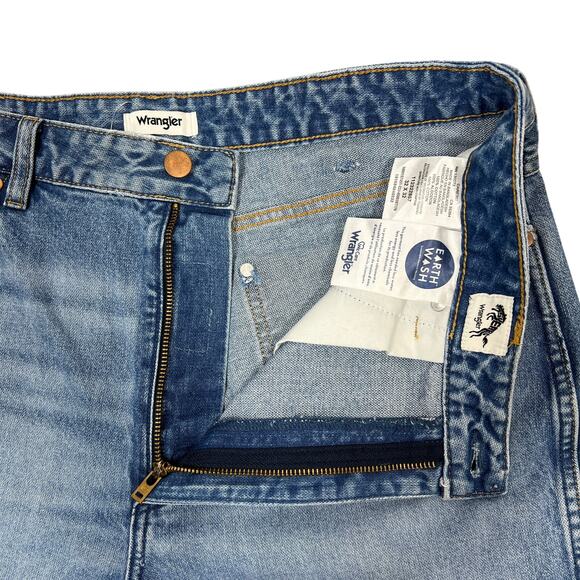 Wrangler Wanderer 622 High-Rise Flare Jeans 32x32 Light Distress Denim NEW Read* - Picture 4 of 16
